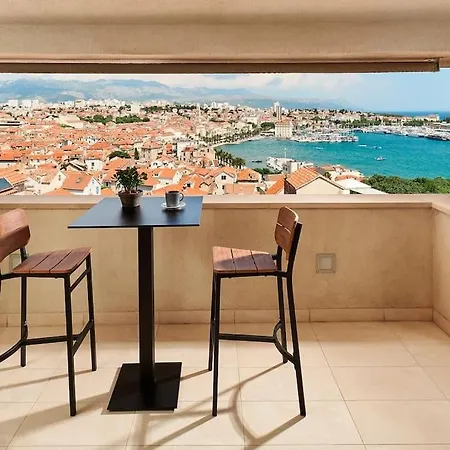 Stella Aurora - The Best View, Elegance & Luxury Apartment Split